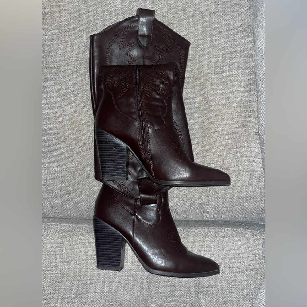 Dream Pairs Dark Brown Heeled Boots